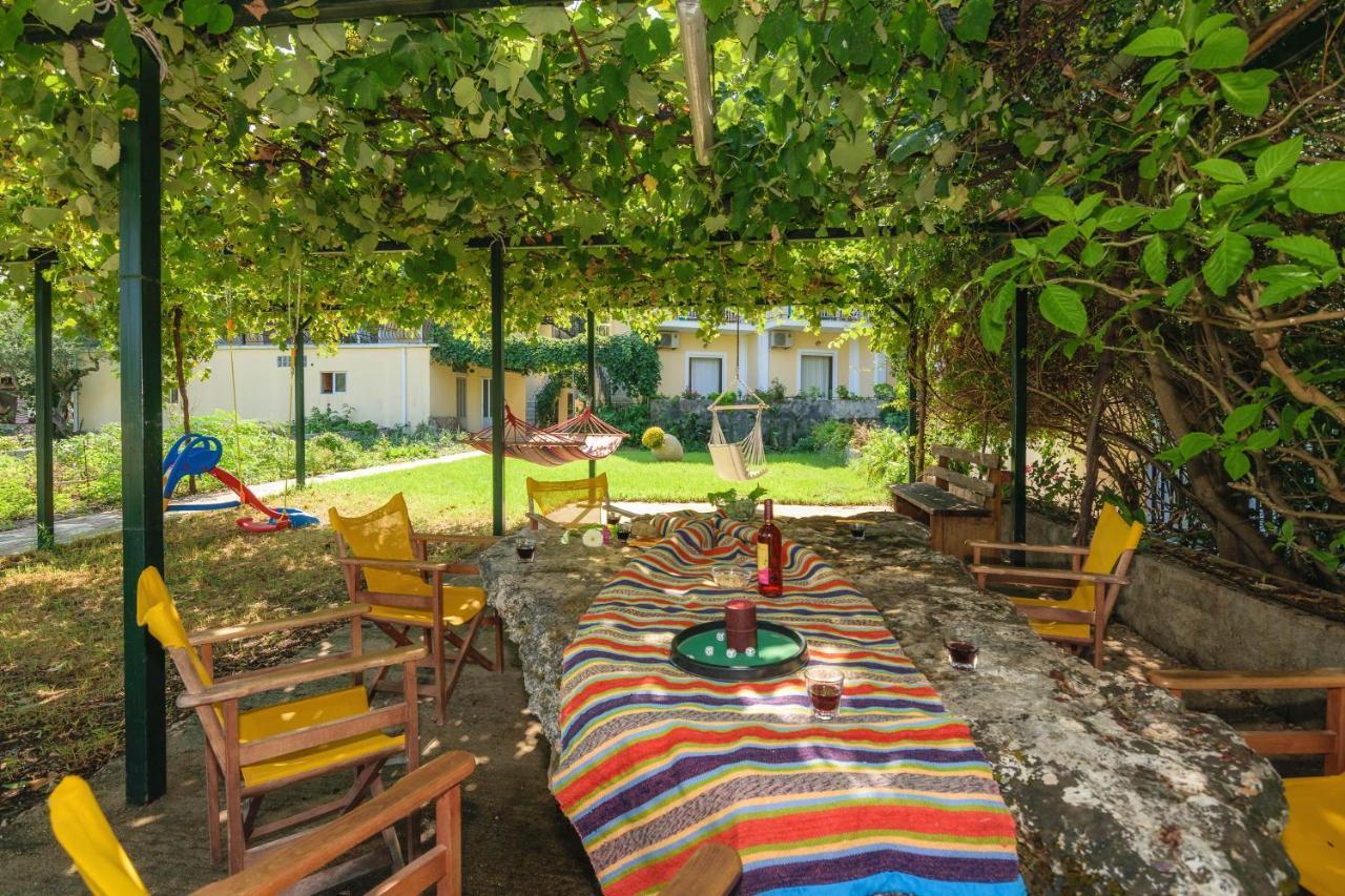 Studio Timotheos Marathias  Bagian luar foto